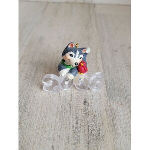 Hallmark 2006 husky dog cool decade ornament Xmas red cardinal bird